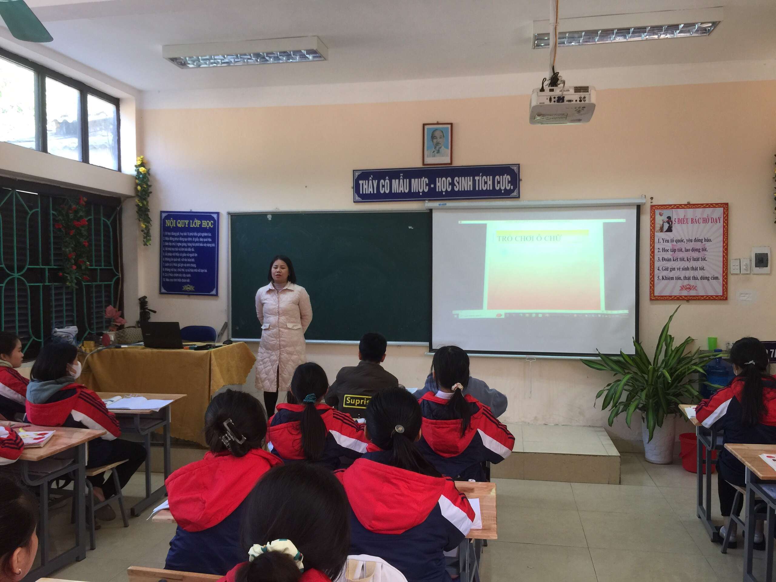 SINH HOẠT CỤM CHUYÊN MÔN III LẦN I NĂM HỌC 2022-2023 TẠI TRƯỜNG THCS XÃ TÂN THANH